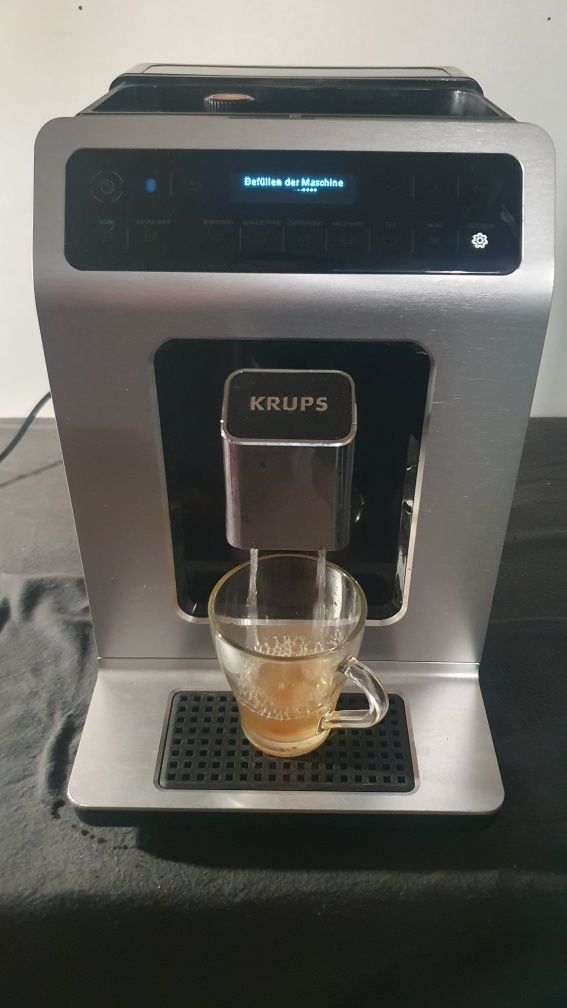 Ekspres ciśnieniowy do kawy Krups EA89
