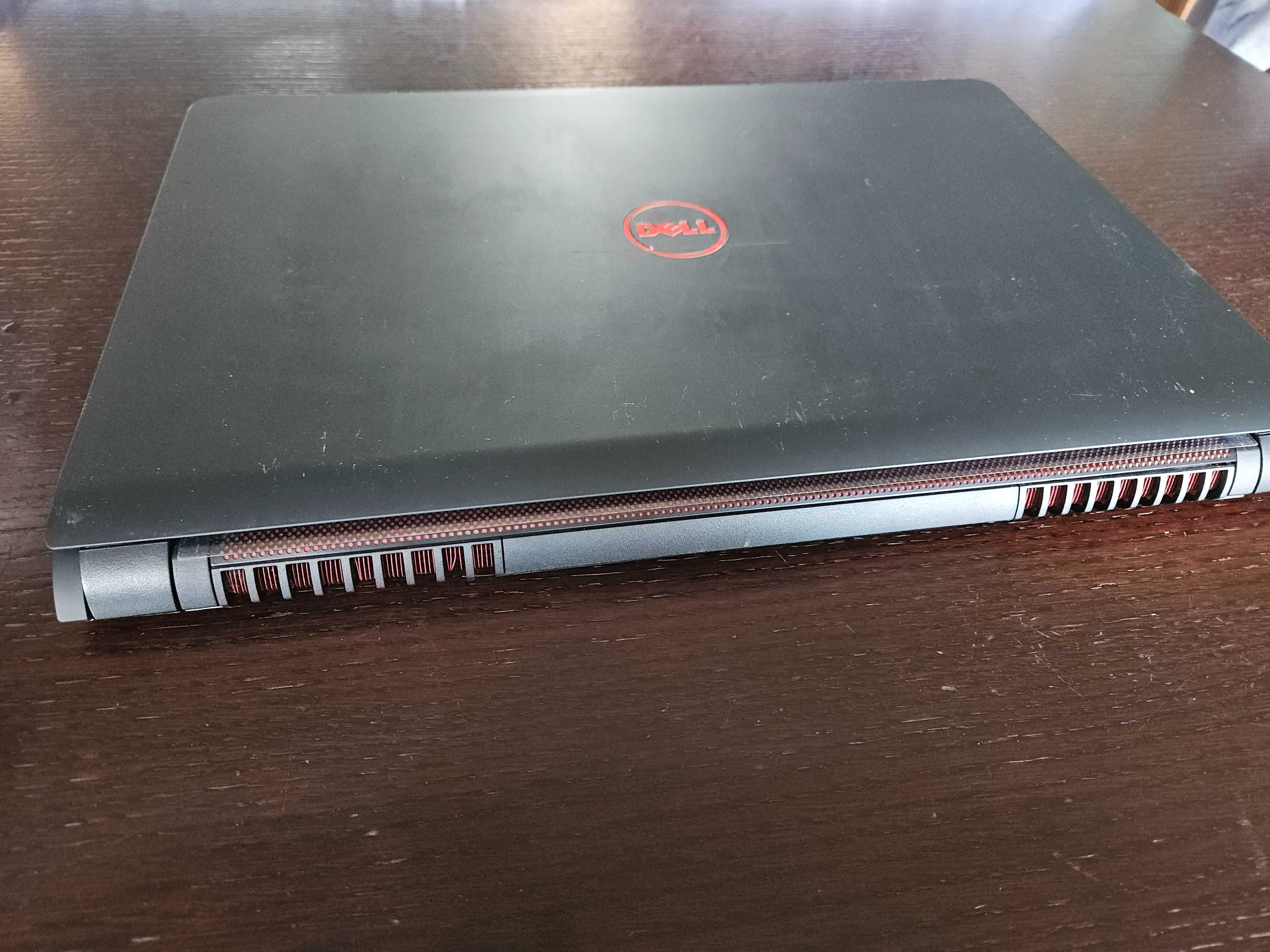 Laptop Dell Inspiron 5577 i5-7300hq, GTX1050, 16GB ram, ssd 512GB.