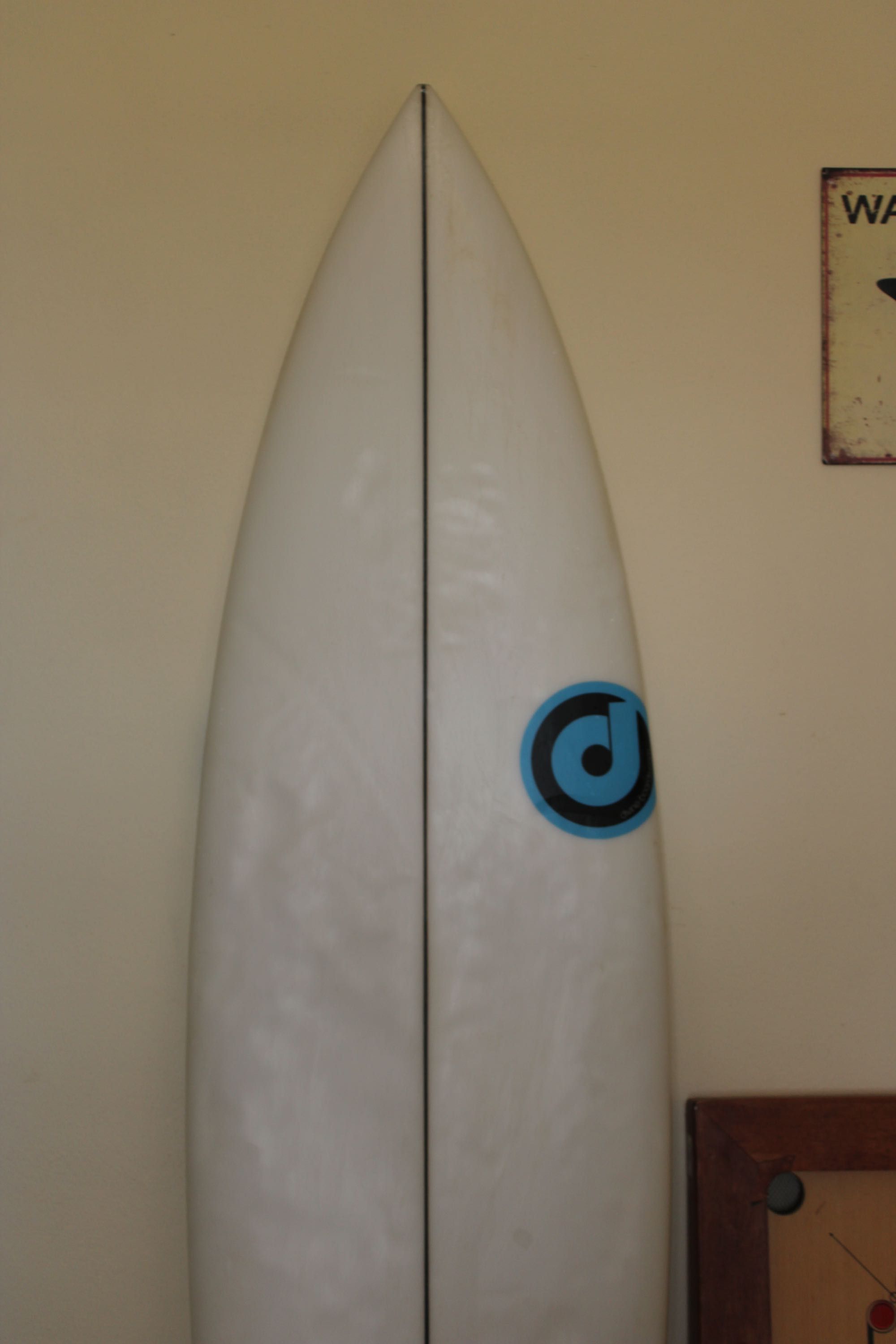 6'3 surfboard - all round conditions - 5 fin box