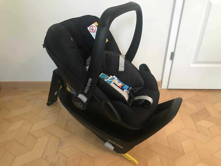 Fotelik z bazą: Maxi-Cosi Pebble Pro I-Size z bazą FamilyFix