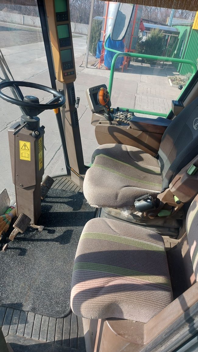 Продам John deere 9570sts