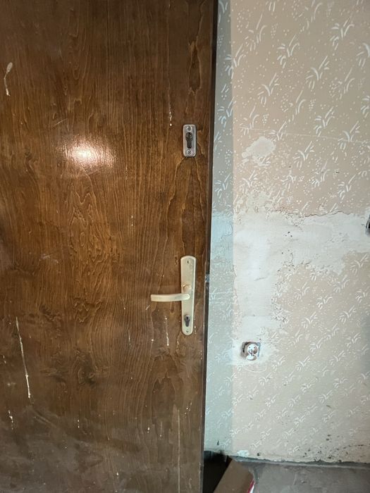 Drzwi drewniane solidne drzwi 90 prawe
