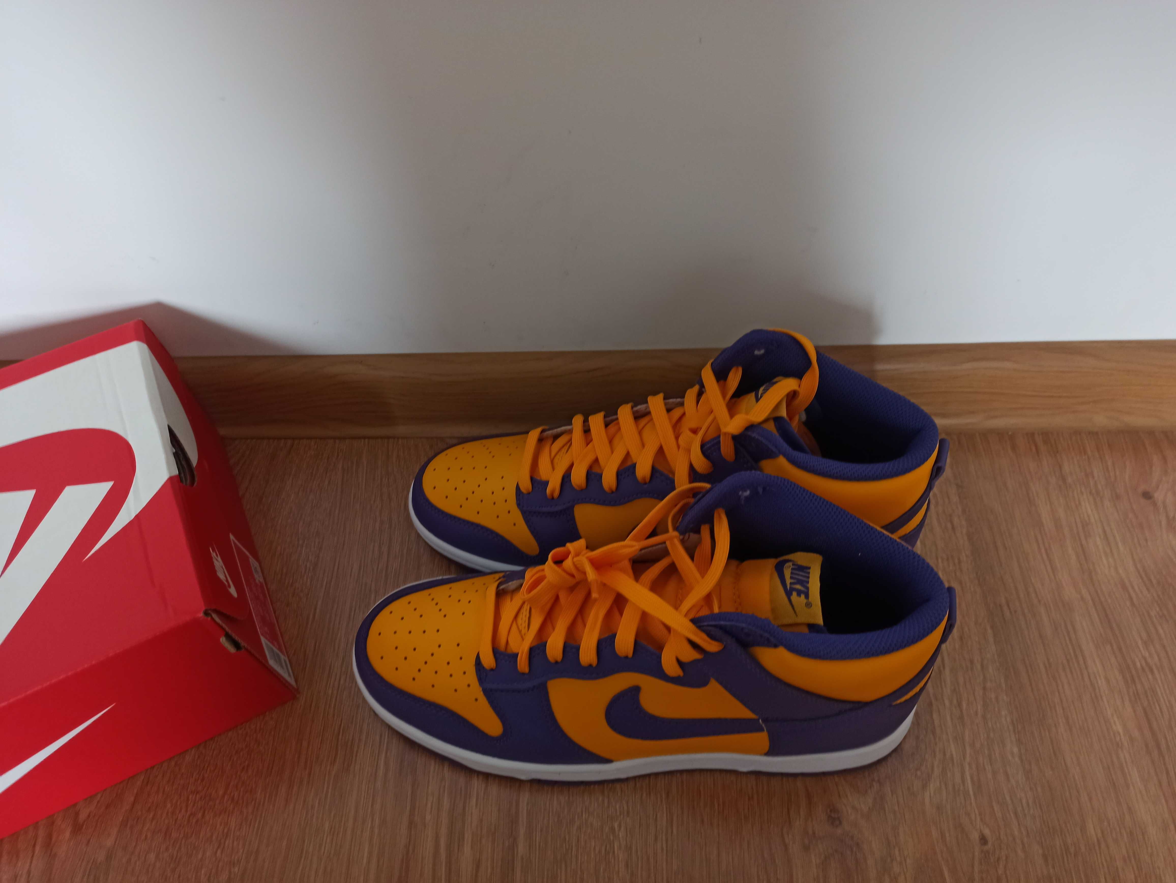 (r. Eur 42,5) Nike Dunk High Lakers DD1399,-500