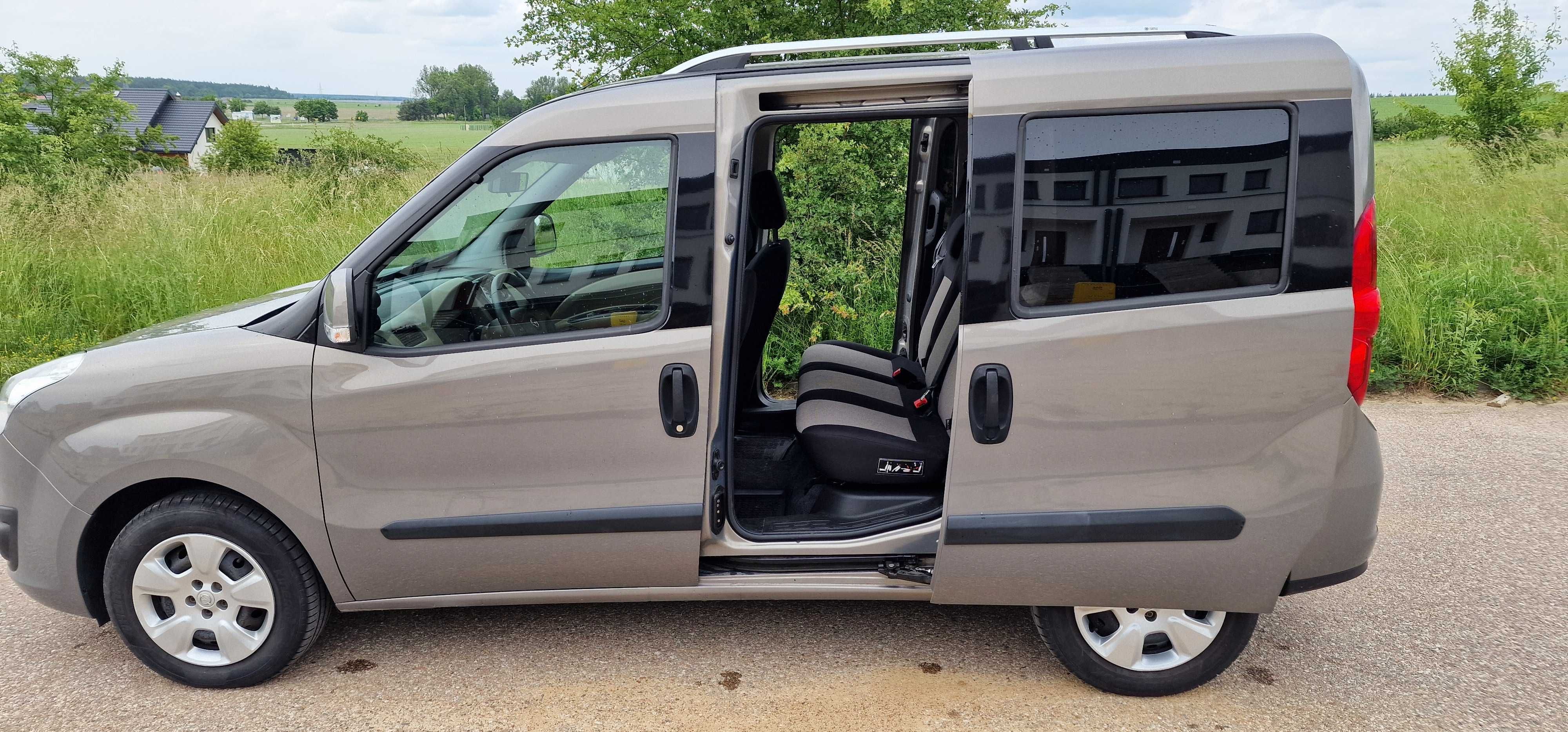 Opel combo 2013 rok Automat Klima