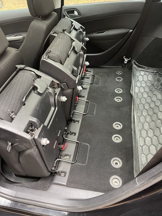 PEUGEOT 308SW  с панорамной крышей 4700$ торг