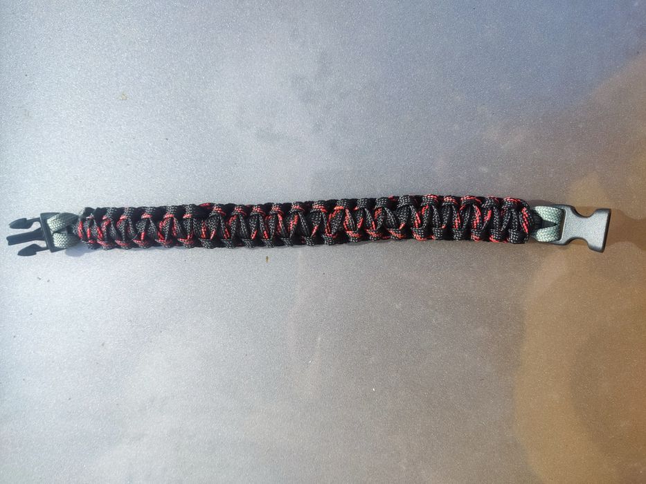 Pulseira de paracord