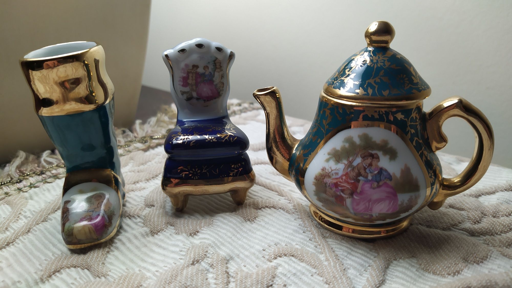 Limoges, peças miniatura em porcelana