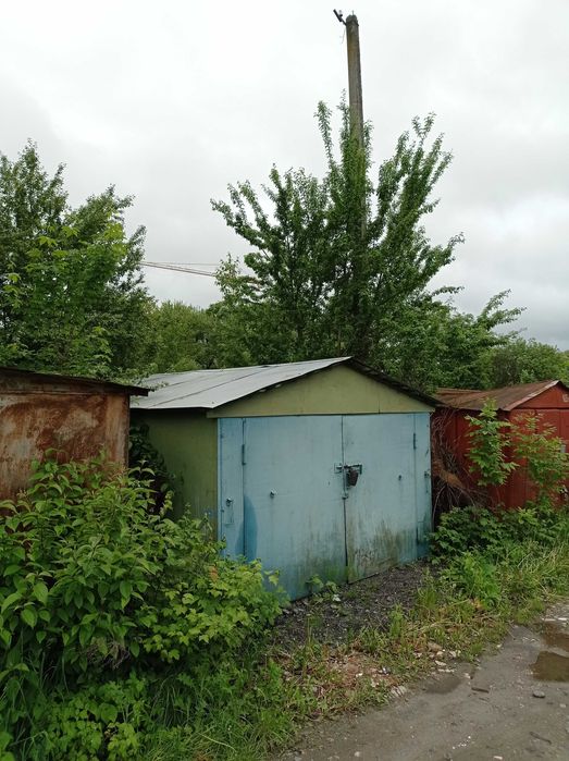 Гараж вул. Трускавецька, кооп. Бігунок, поряд охорони
