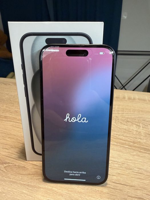 Iphone 15 128 GB, bateria 88%