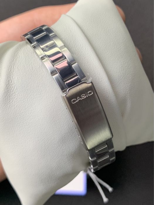 Годинник жіночий Casio LTP-V009D-7 Оригінал Гарантія Часы женские