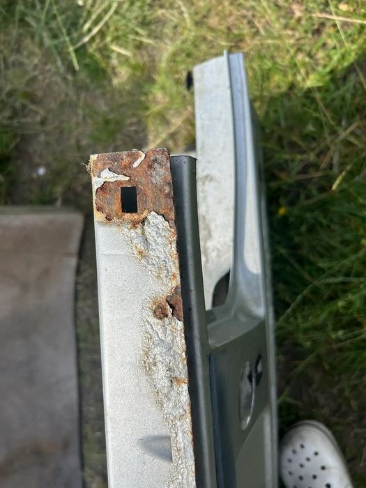 pas tylny europa mercedes r129 sl