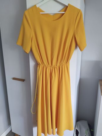 Sukienka rozkloszowana żółta 42