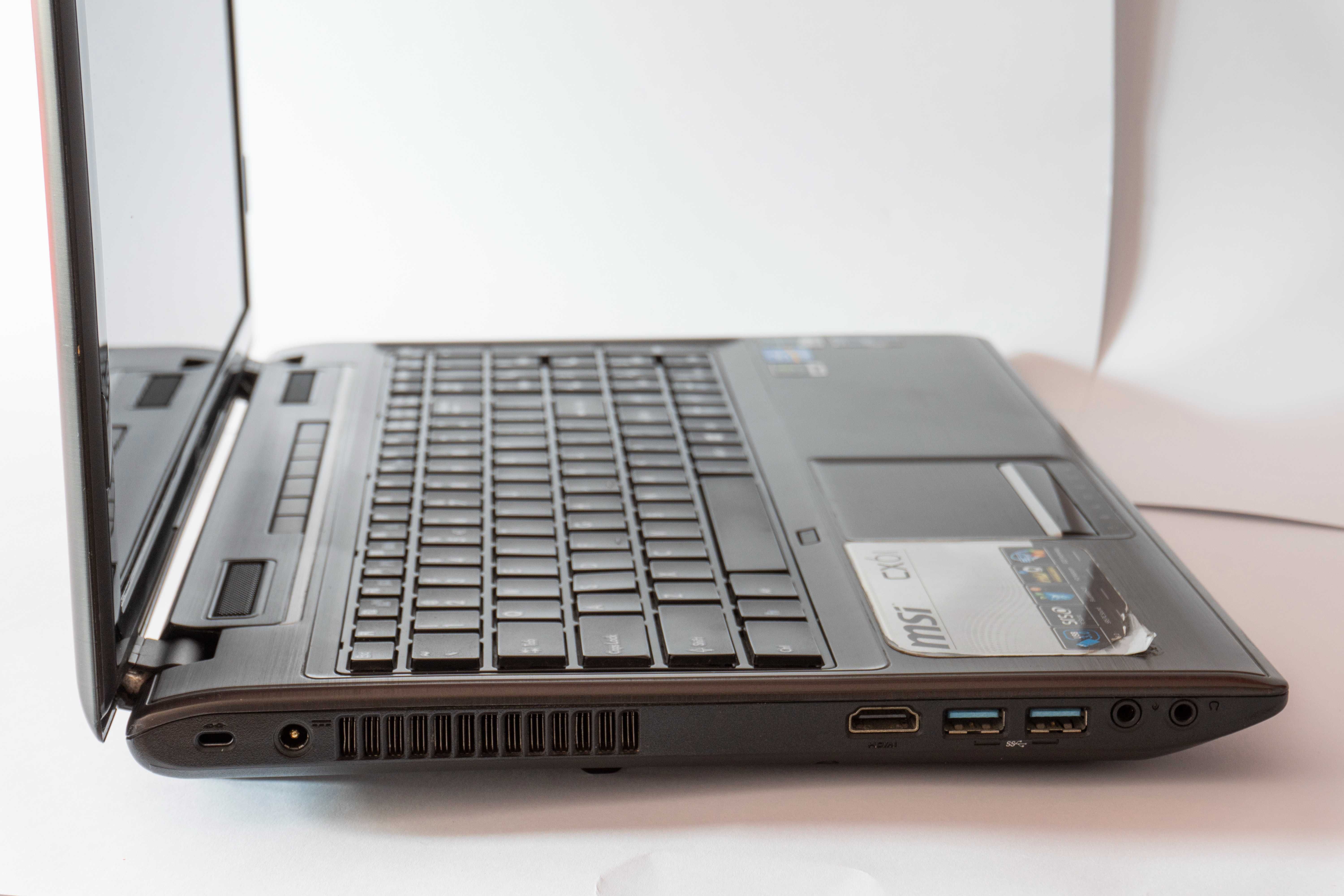 Laptop MSI CX61 0NF i3-3120M 8GB 250SSD DVD-RW GT645M