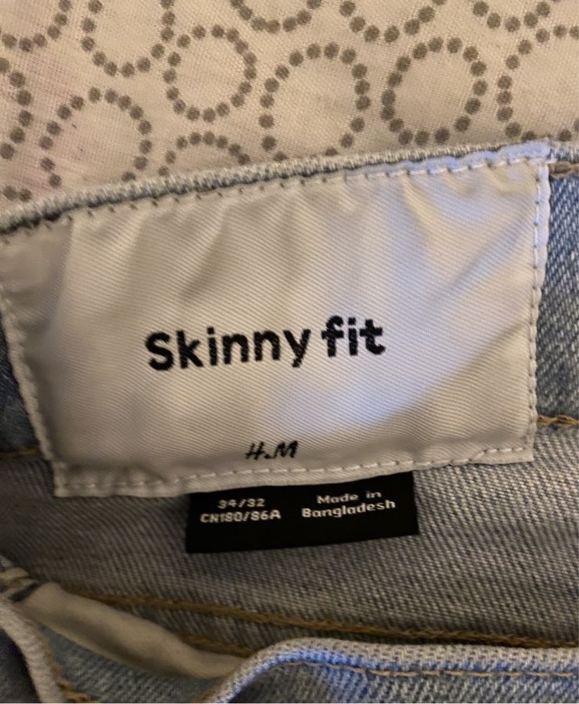 Calças skinny fit