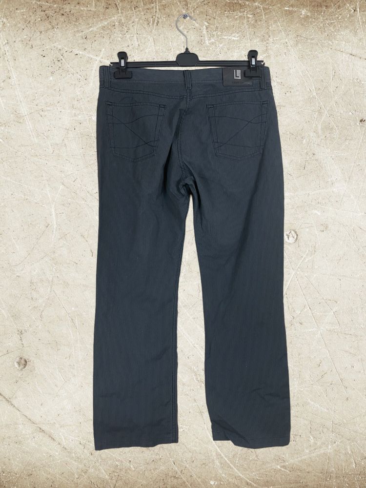 Karl Lagerfeld roz. W33 L30 męskie spodnie w delikatne prążki