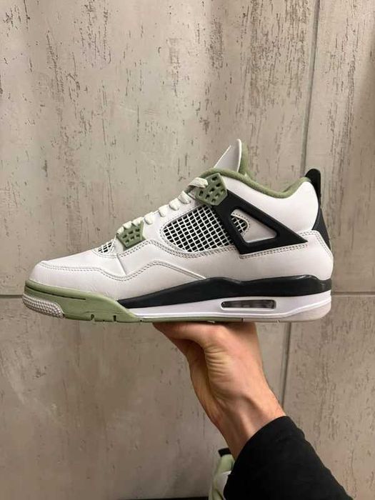 "Buty koszykówki " Jordan_4_Retro_Seafoam_Rozmiar.41