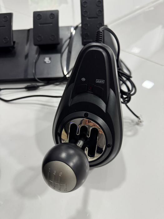 Volante PC + X-Box Subsonic GS650X