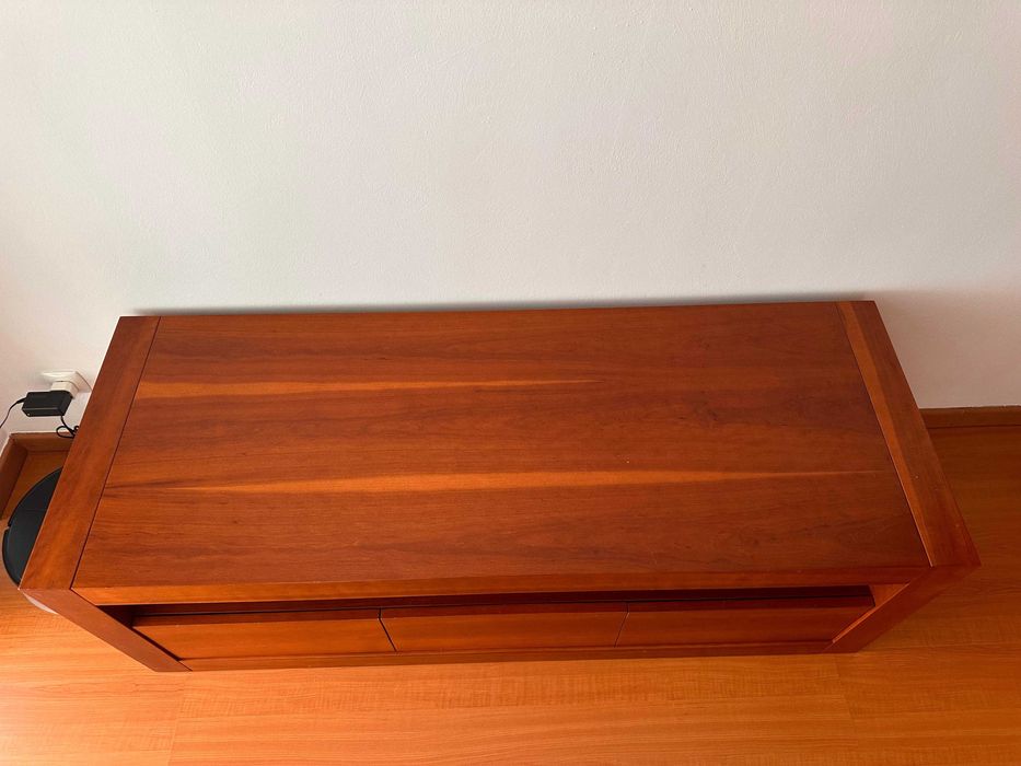 Móvel de cerejeira madeira maciça como novo