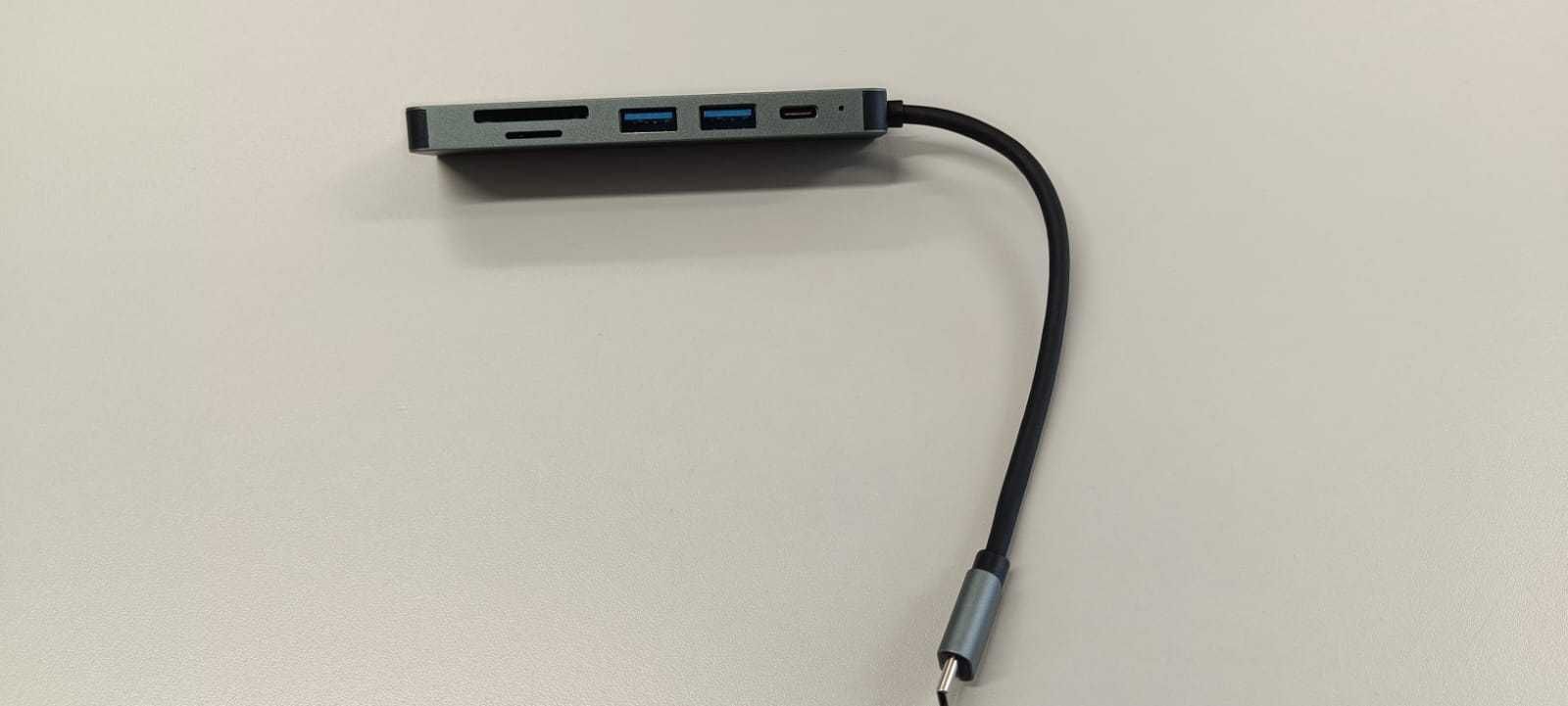 Adaptador USB - C