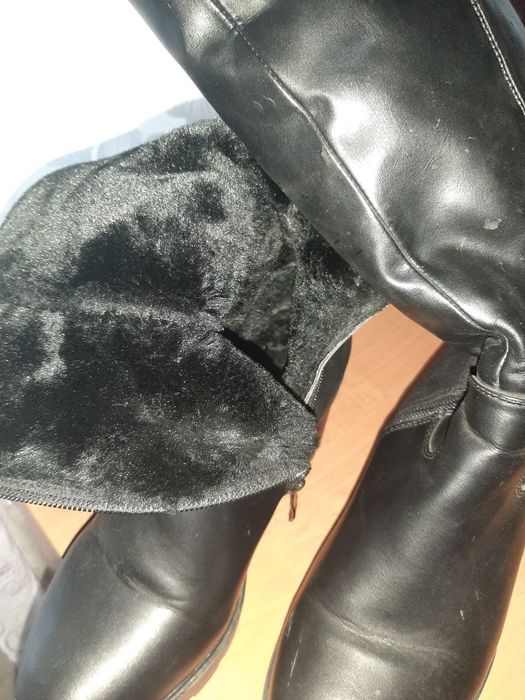 Сапожки на каблуку