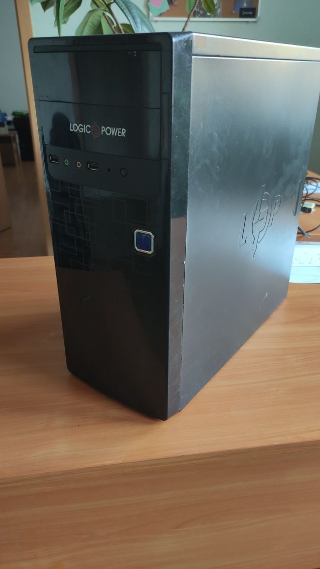 Системные блоки Intel Core i3-4150  3.5GHz/RAM 16Gb/SSD 120Gb/450W