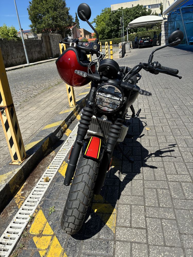 Royal Enfield Guerrilla 450