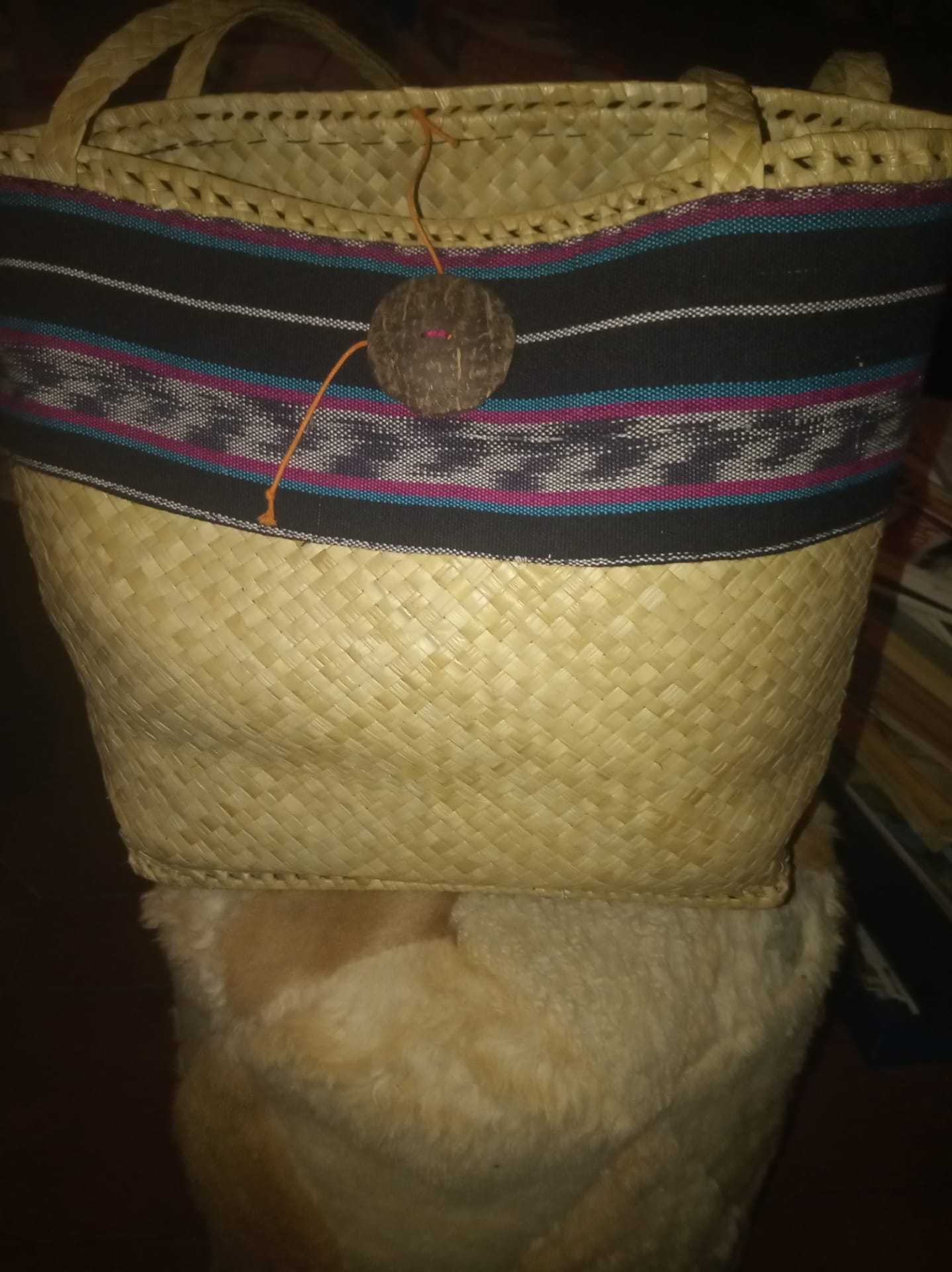 Bolsa com tiracolo de Timor-Leste