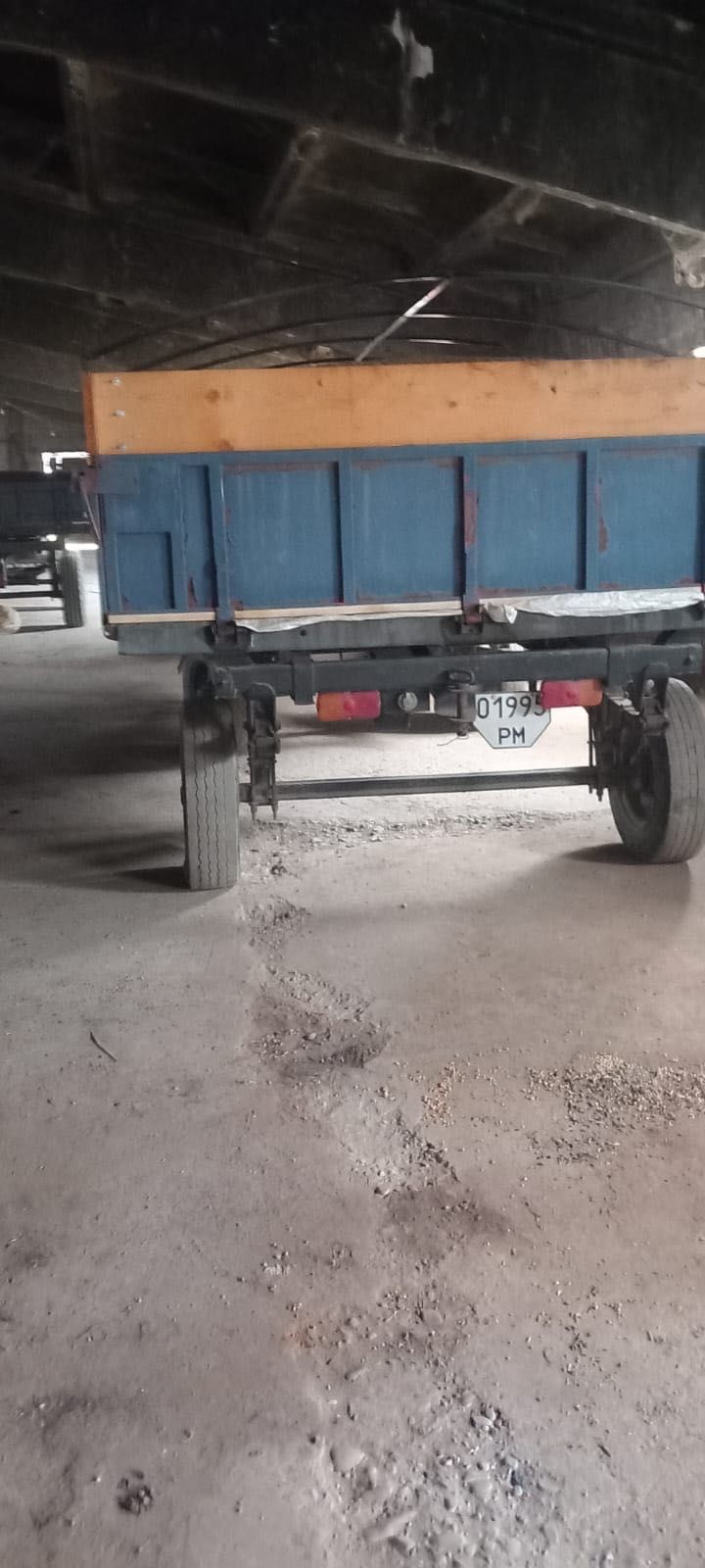 Причіп для тракторів