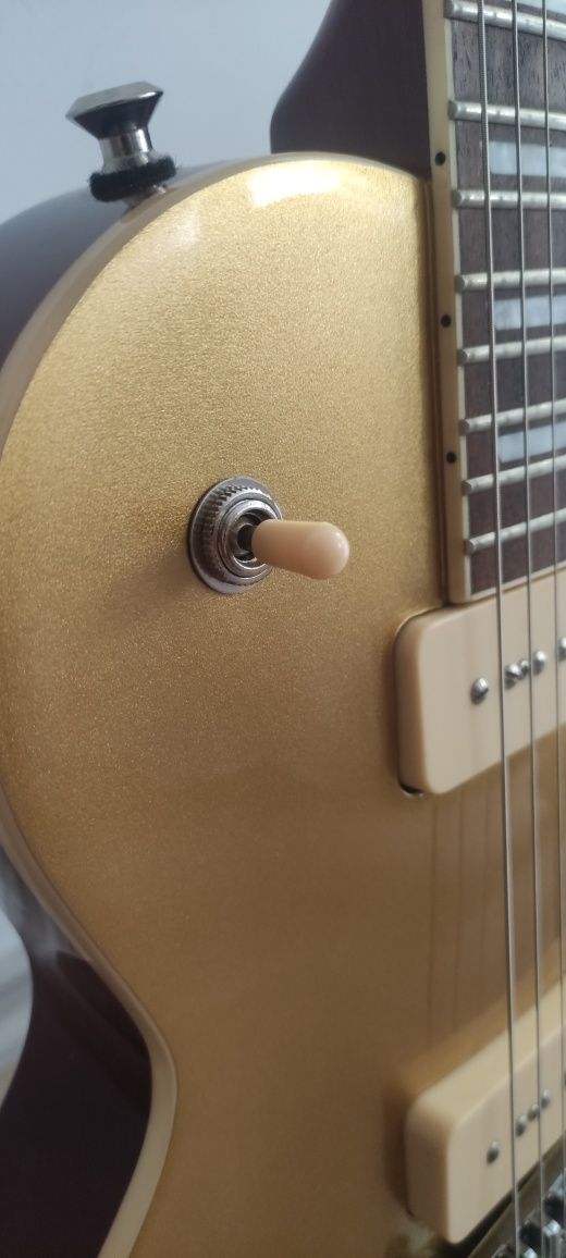 Vintage v100 Les Paul Midge Ure Signature Goldtop, p90