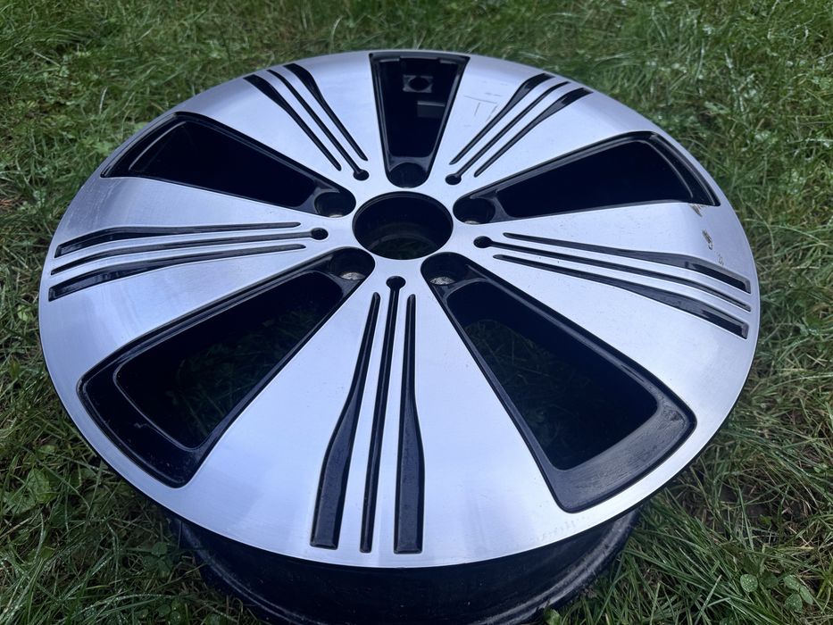 Felga Aluminiowa Mercedes 18” A243 EQA ET53,5 Oryginal