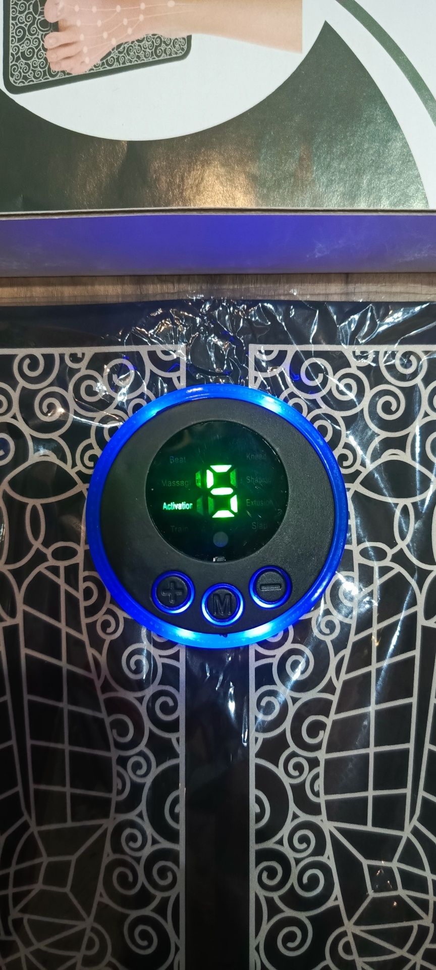 Elektryczna mata do masażu stóp.