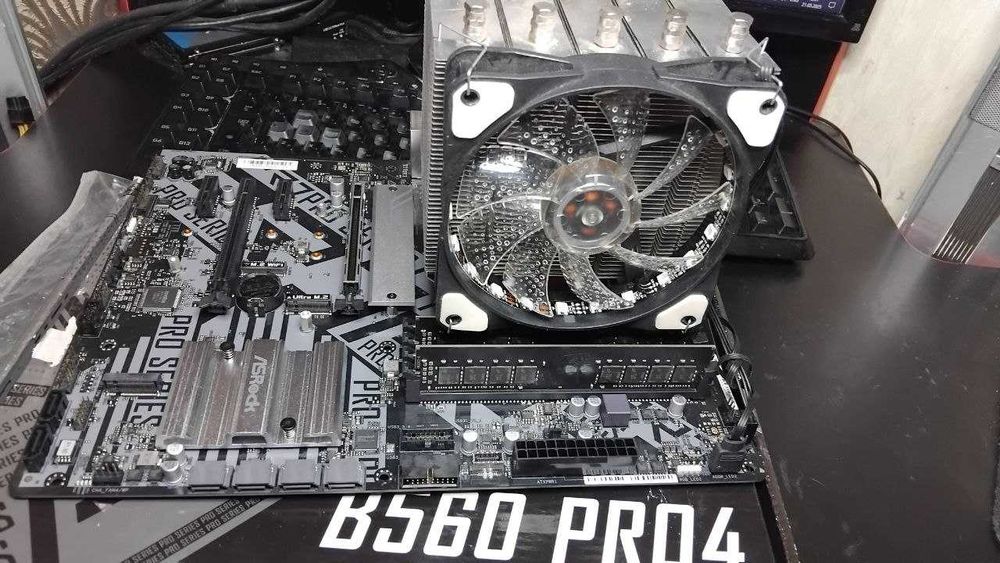 Комплект Intel s1200 B560 11400f  16Gb-3200Mhz