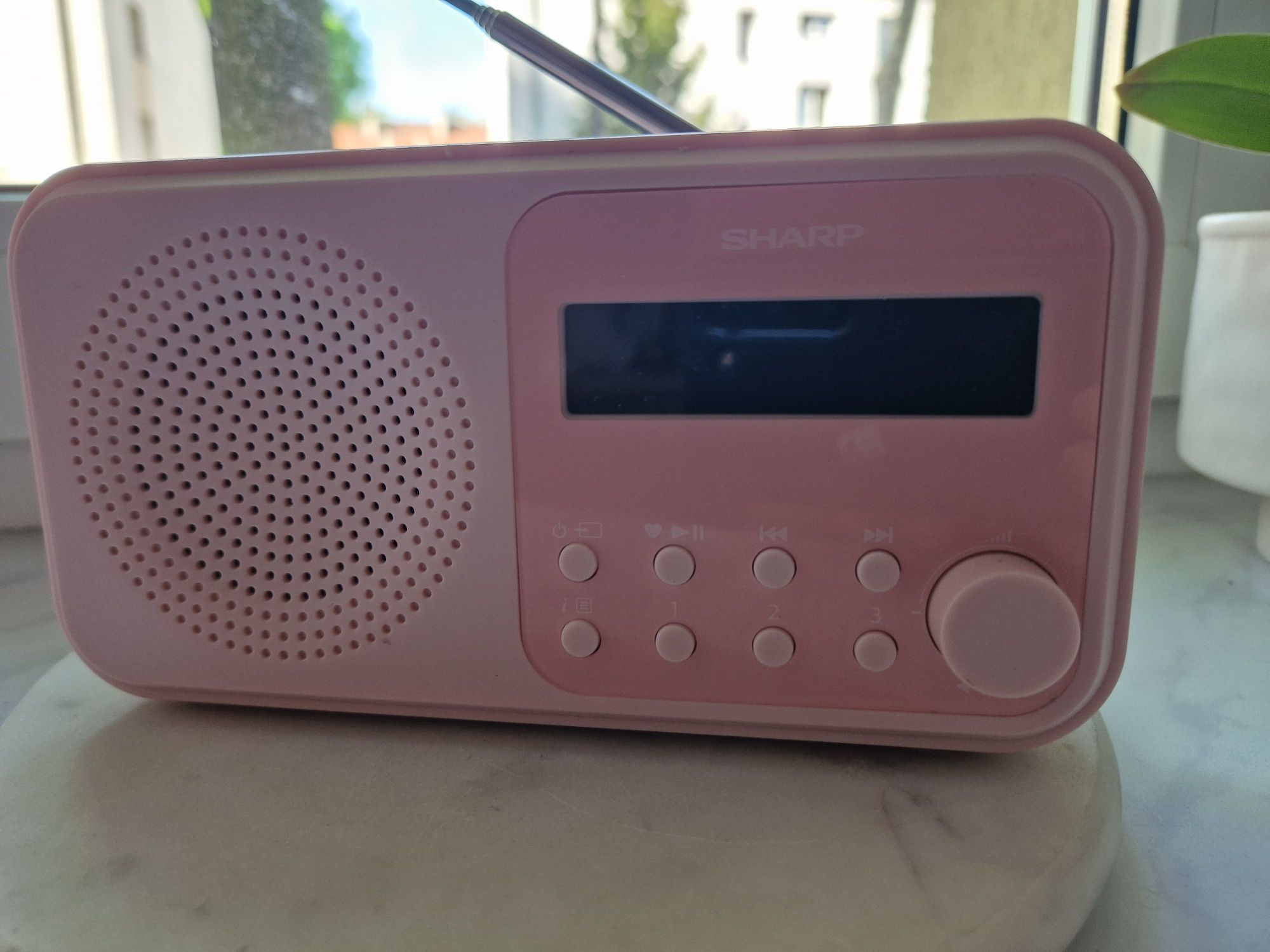 Nowe radio sharp