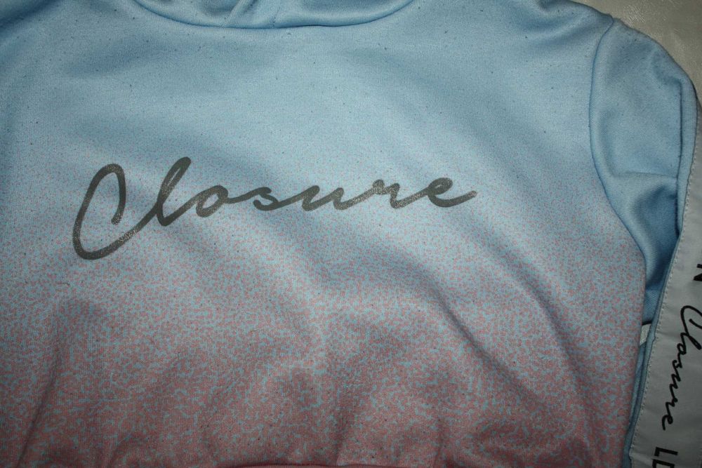 Модный фирменный комплект худи +футболка девочке 11/12лет состояние 4+