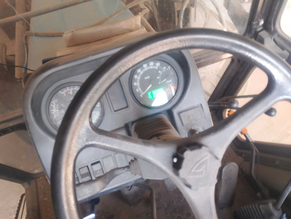 Продаєця МТЗ 892.2