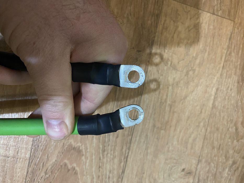 Продам силовые кабеля, с размыкателем акб