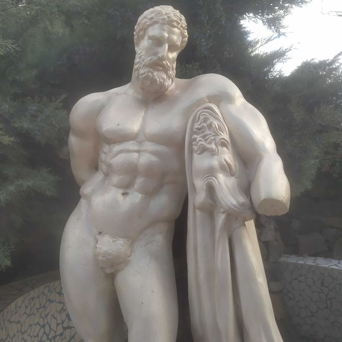 Геракл скульптура 73 см 19 кг и Венера 77 см 12,3 кг армированный гипс