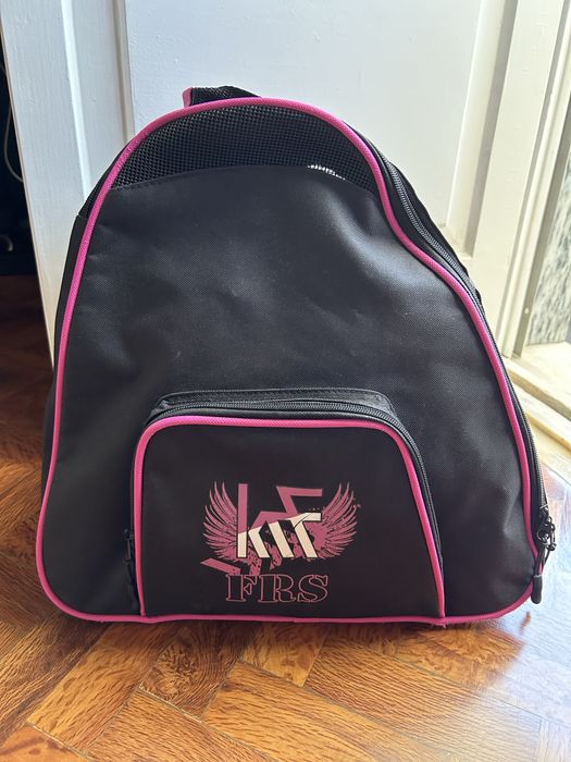 Mochila para patins em linha