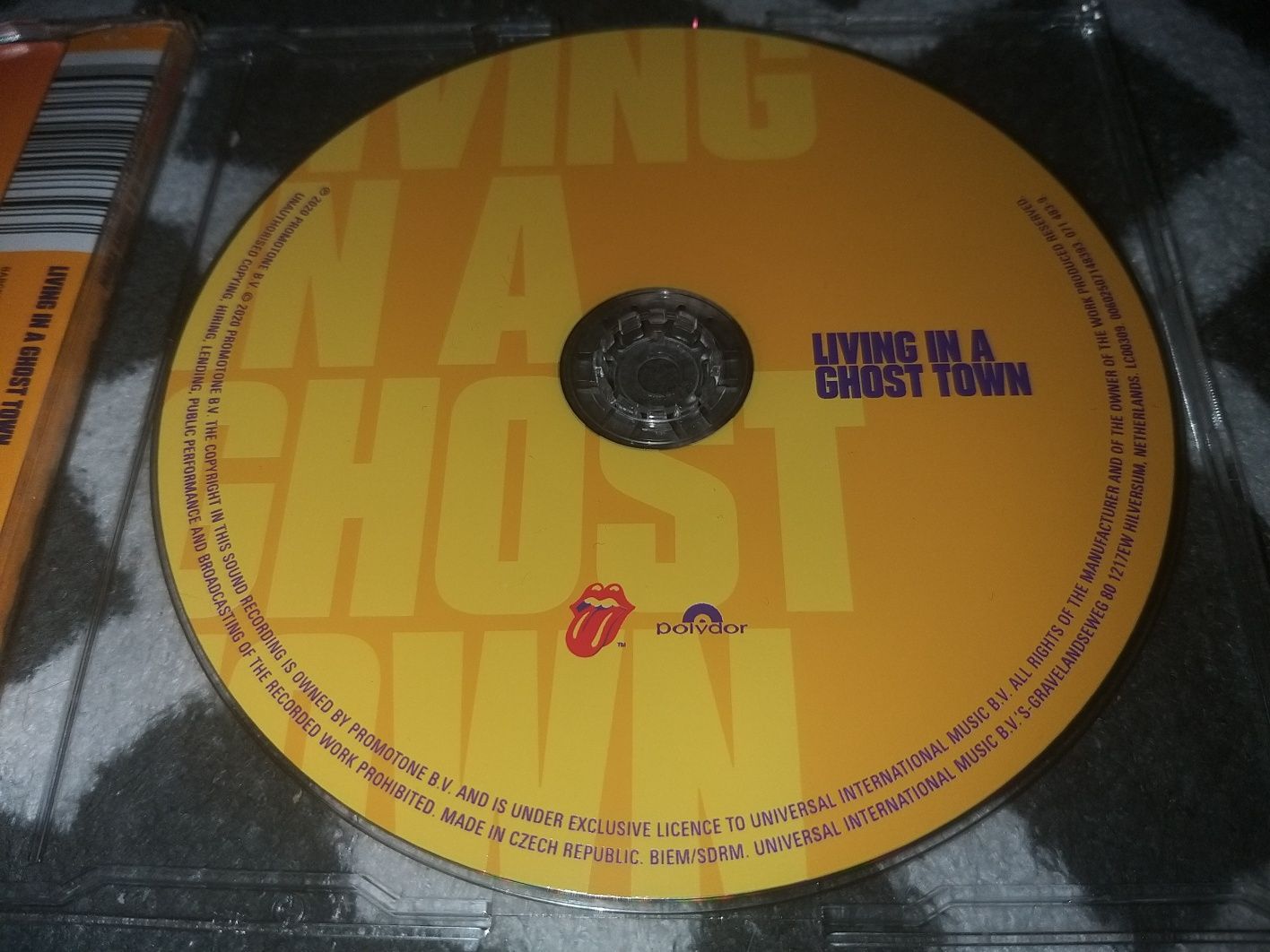 Rolling Stones.    Living In A Ghost Town  (CDS)