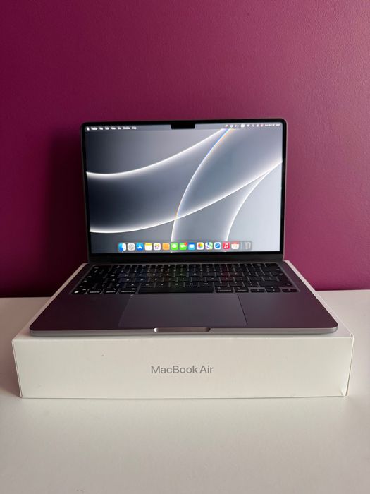 MacBook Air 13 8/512 M3 Space Gray