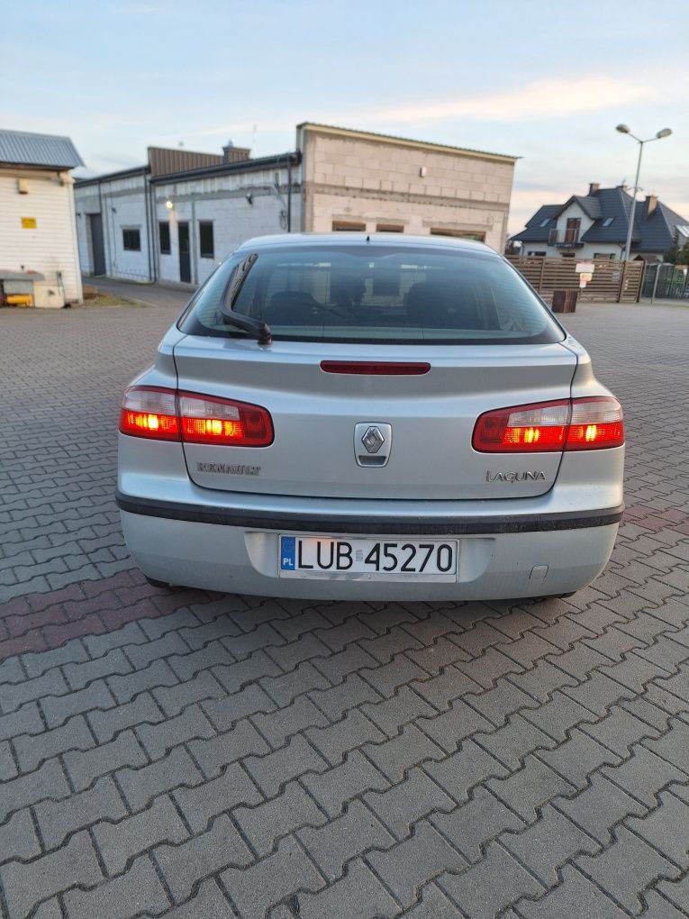 Samochod Renault Laguna I