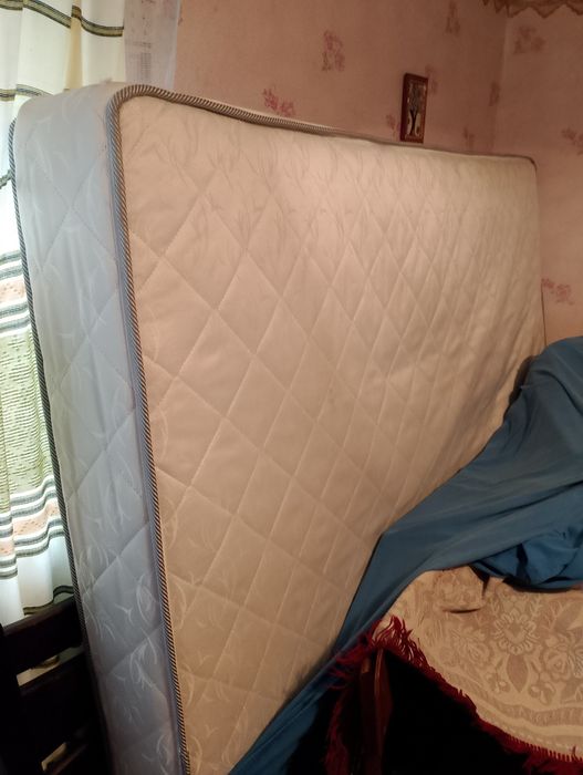 Ліжко двоспальне