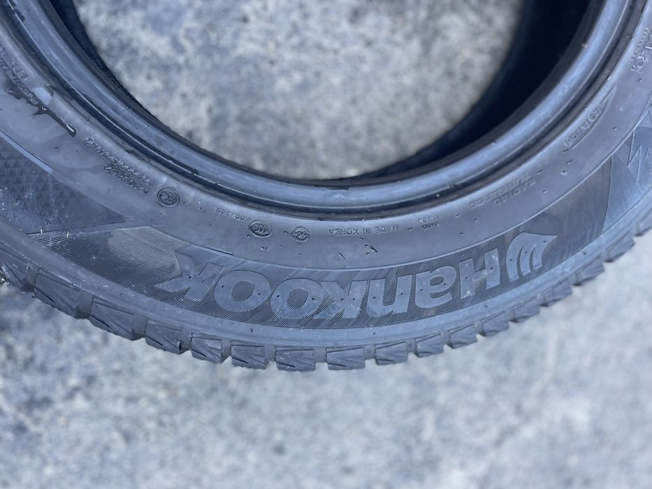 Шини 225/65 r17 Hankook зимові залишок протектора 8мм