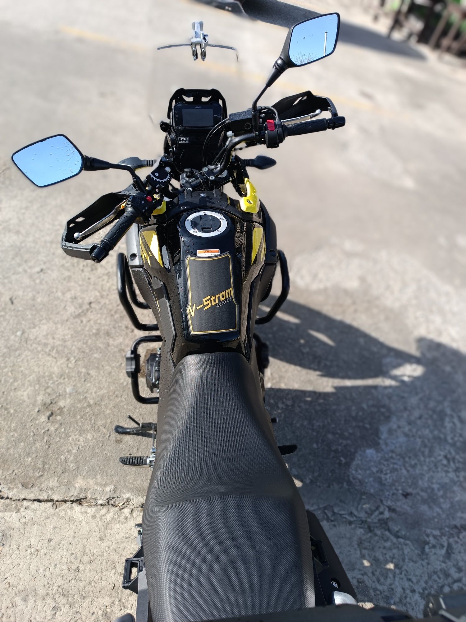 Продам Suzuki vstrom 250