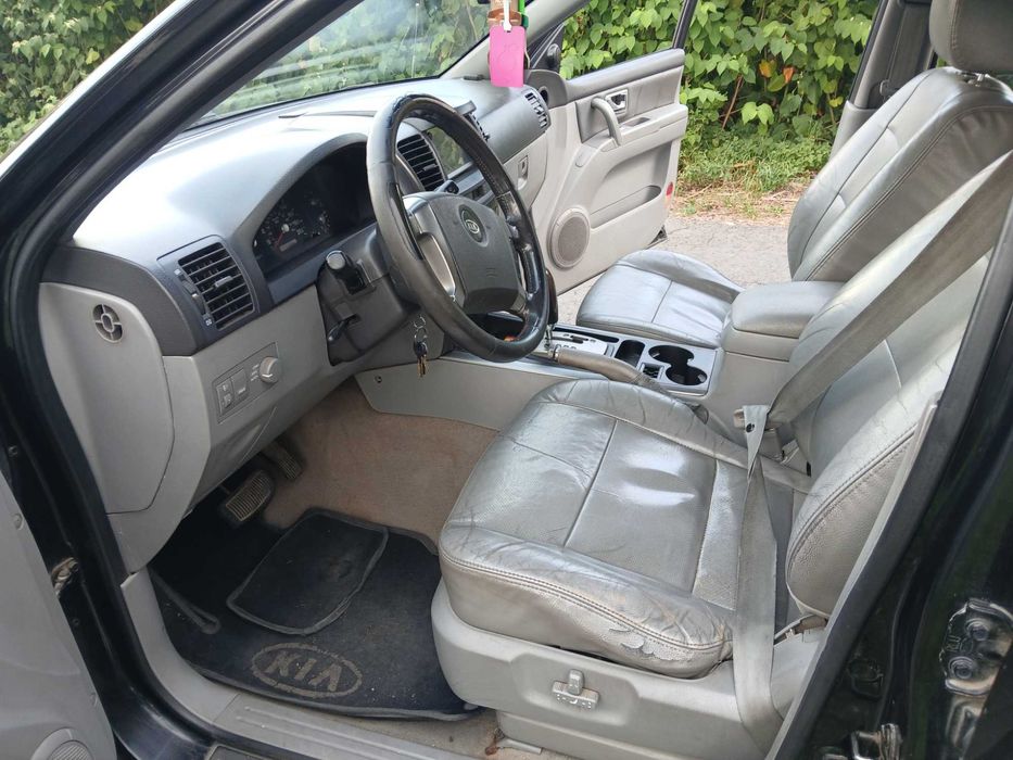 Kia Sorento. 2.5 Дизель Автомат.