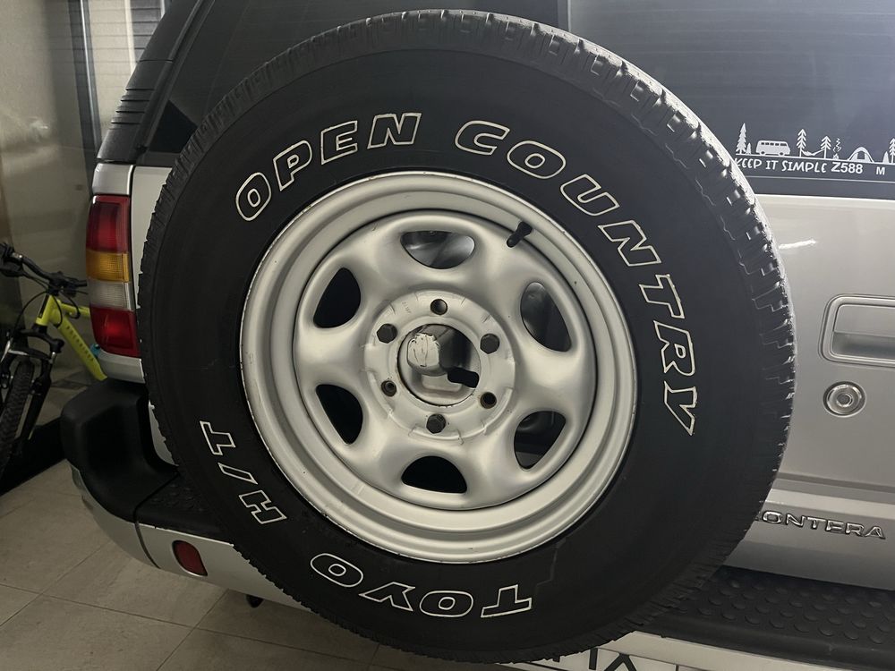 Pneu e jante Opel Frontera