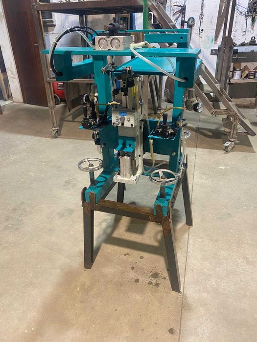 Suporte Móvel para Soldadura a Indução