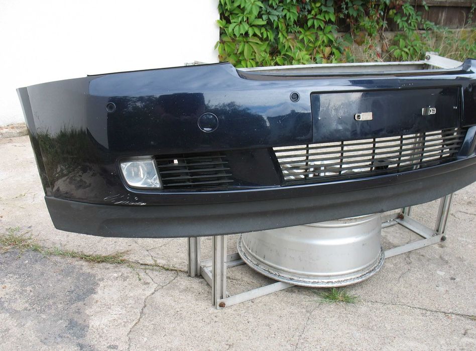 Opel Vectra C zderzak przód 4xPDC Halogen Z21A