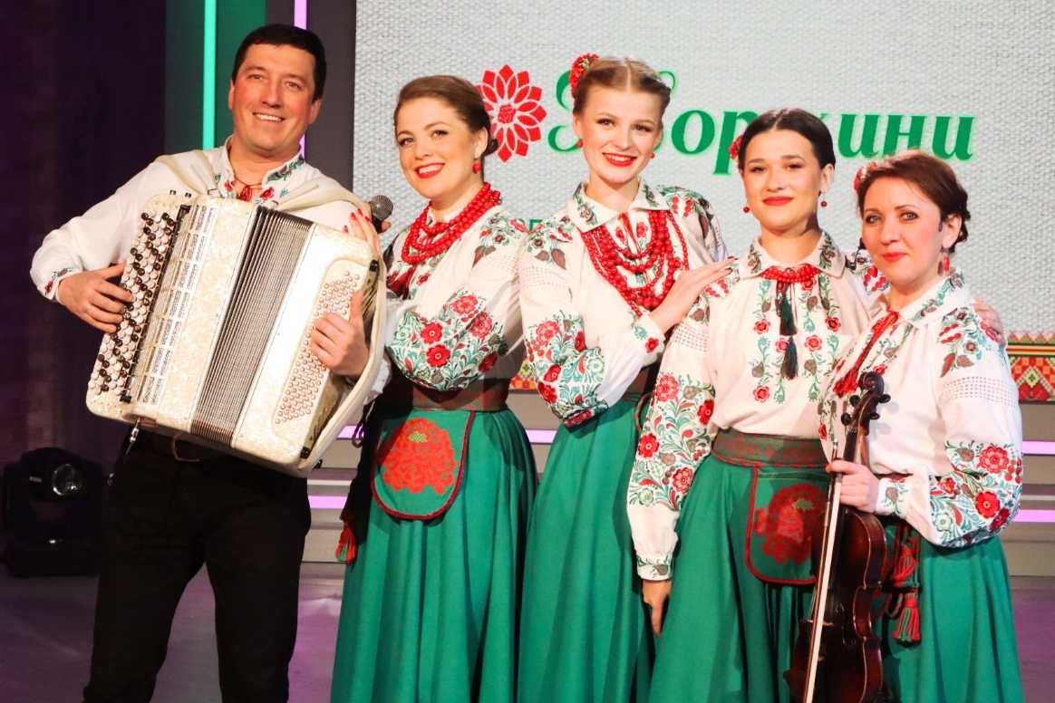 Музиканти на весілля. Жива музика. Експрес привітання.