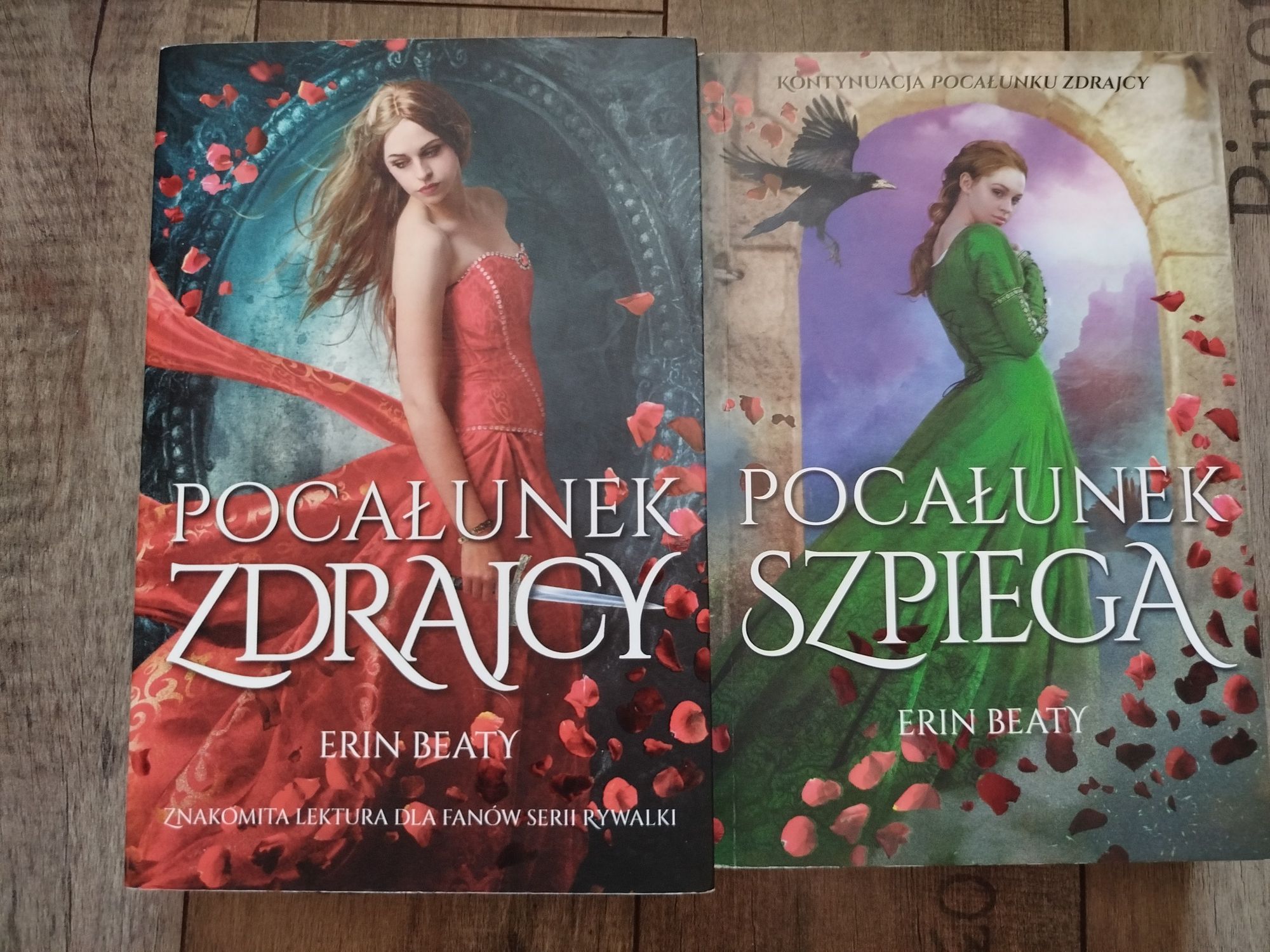 "Pocałunek zdrajcy", "pocałunek szpiega" Erin Beaty